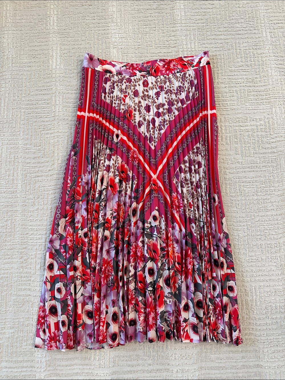 BRAND NEW Elie Tahari Midi Skirt - Red & Pink